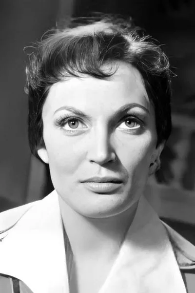 Mari Csomós