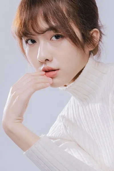 Moon Lee