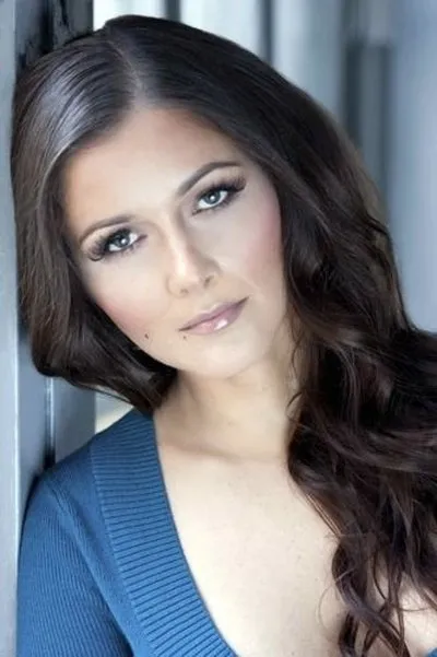 Avery Esteves