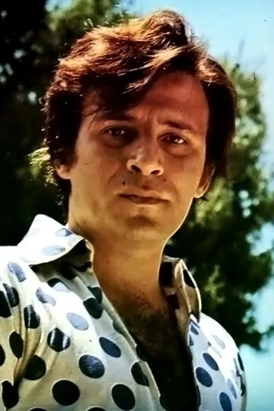 Kostas Kazakos