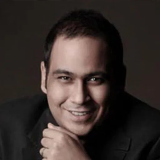 رضا داوودنژاد