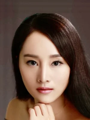 Long Xin Yue