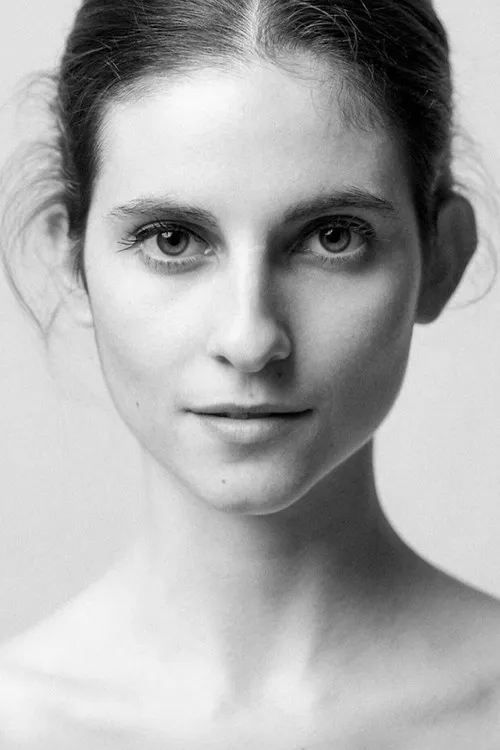 Clara Mirabel