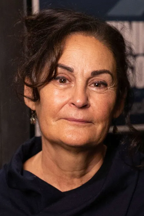 Robyn Slovo