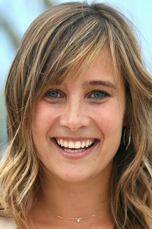 Julie De Bona