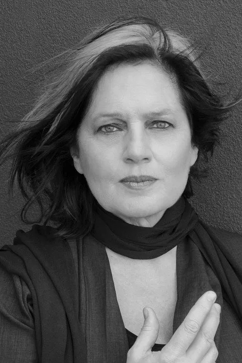 Julie McInnes